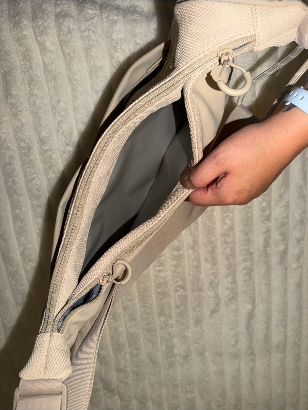 Bags Mart Beige Crescent Shoulder Bag with Adjustable Strap - Picture 5 of 8